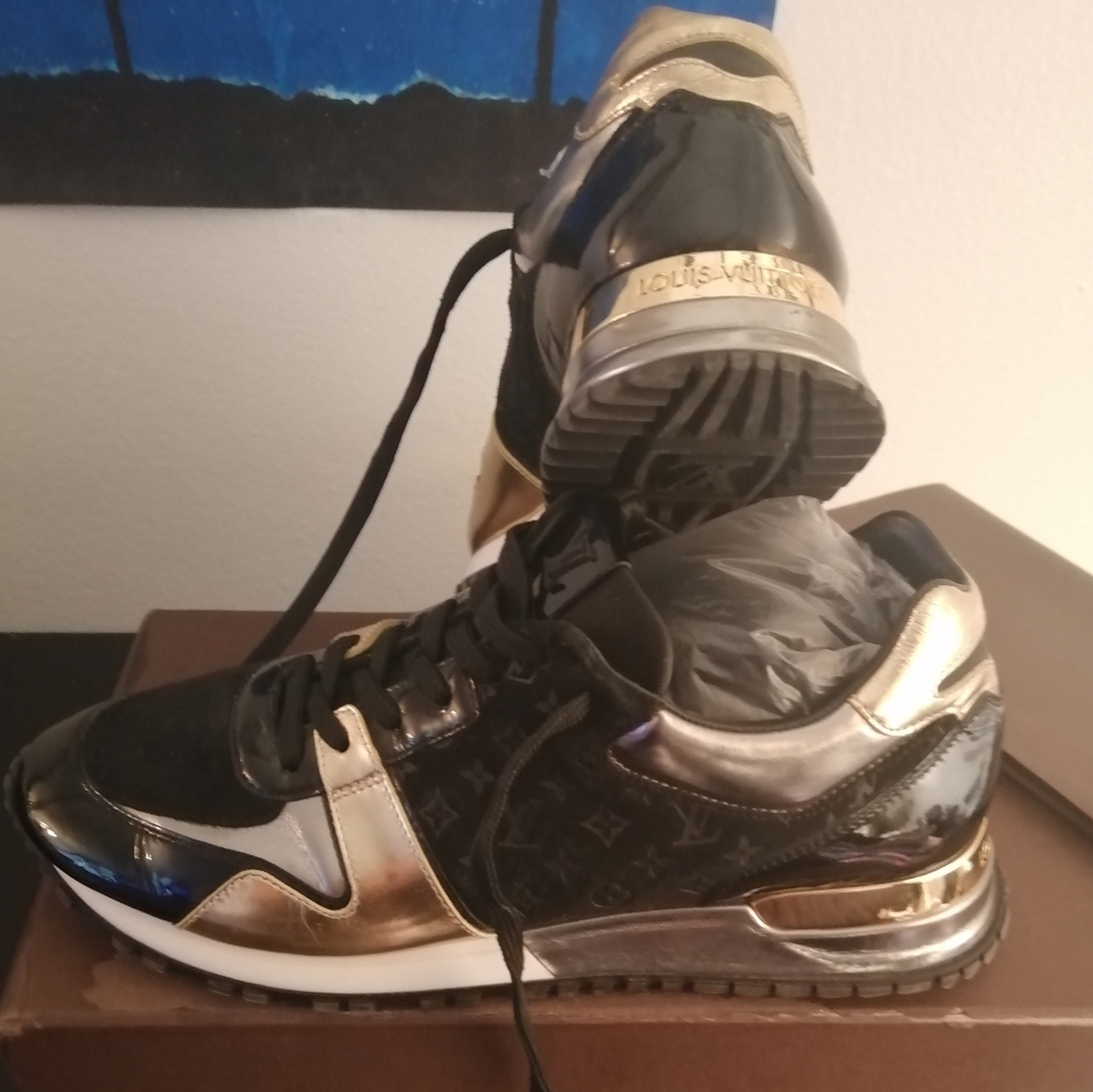 Louis Vuitton Sneakers